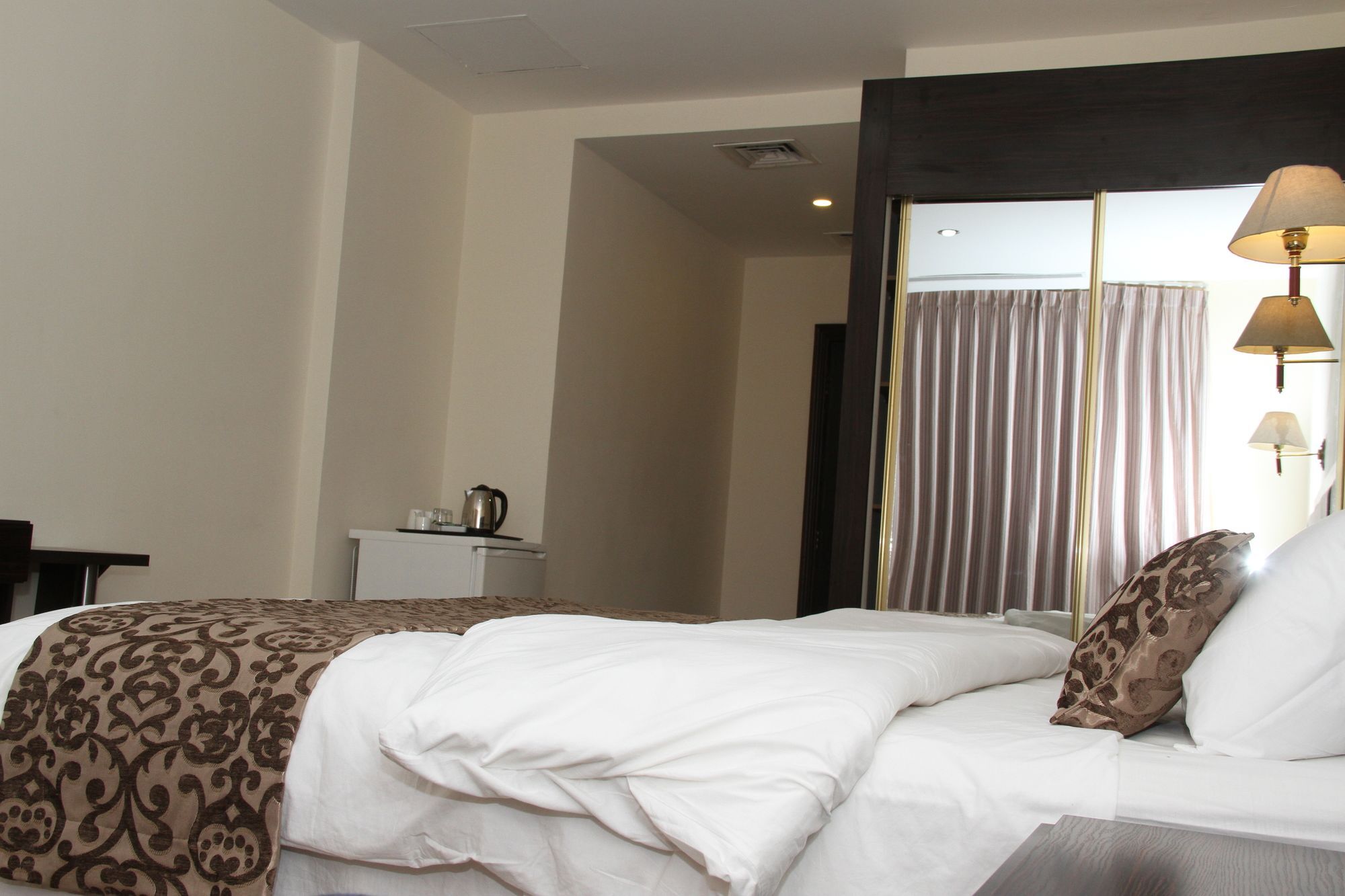 Jeddah Palace Hotel Amman Eksteriør billede